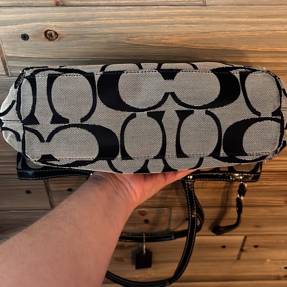 Coach Black Signature Canvas Shoulder Bag - Picture 9 of 9